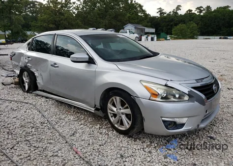 2013 Nissan Altima 2.5 z USA, uszkodzony, nr VIN 1N4AL3AP2DC109594